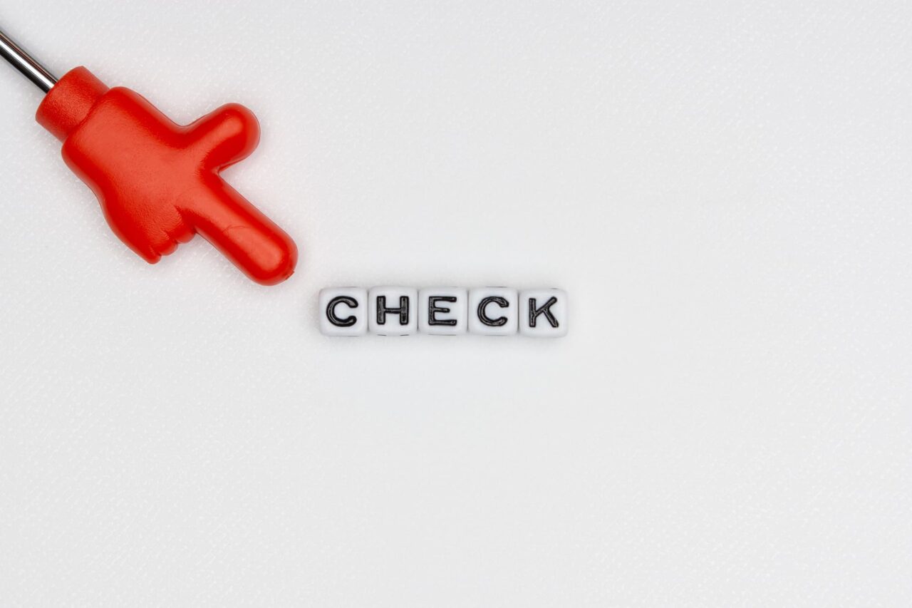 電車の床に使用される主な素材